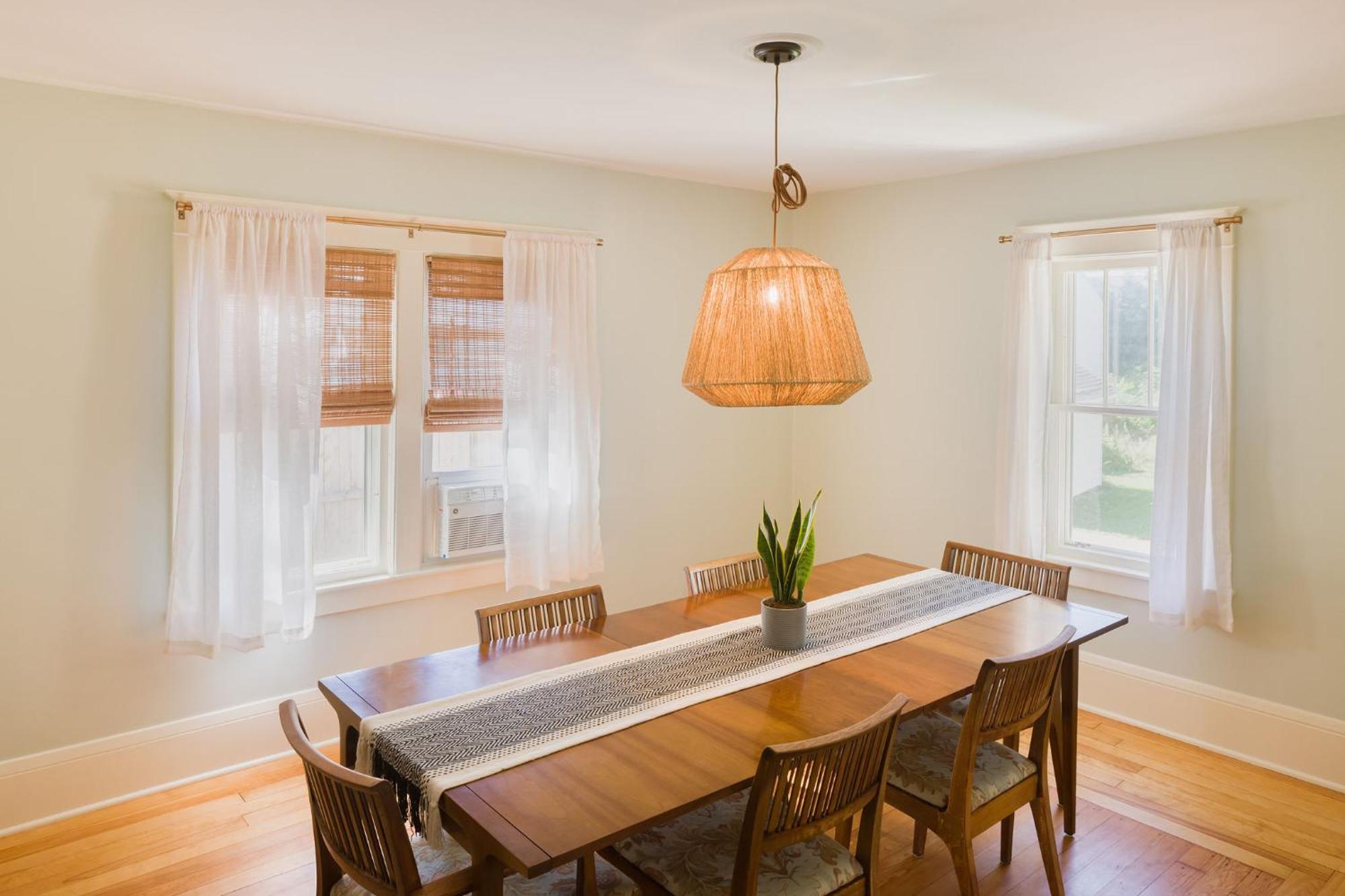 Queen City Bungalow & Cottages เบอร์ลิงตัน ภายนอก รูปภาพ