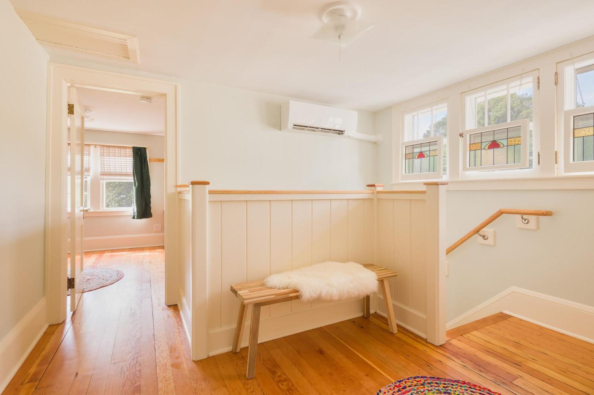 Queen City Bungalow & Cottages เบอร์ลิงตัน ภายนอก รูปภาพ