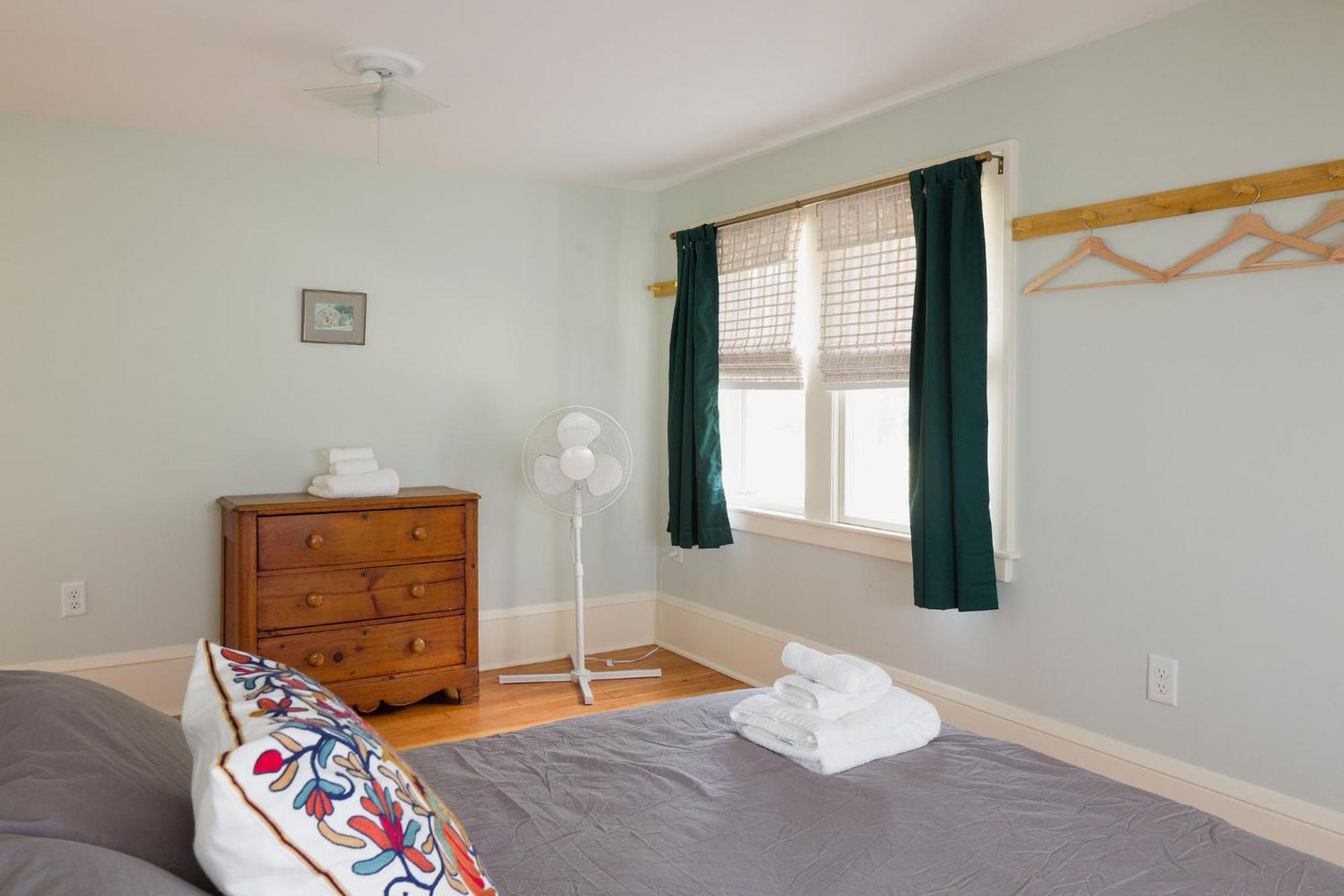 Queen City Bungalow & Cottages เบอร์ลิงตัน ภายนอก รูปภาพ