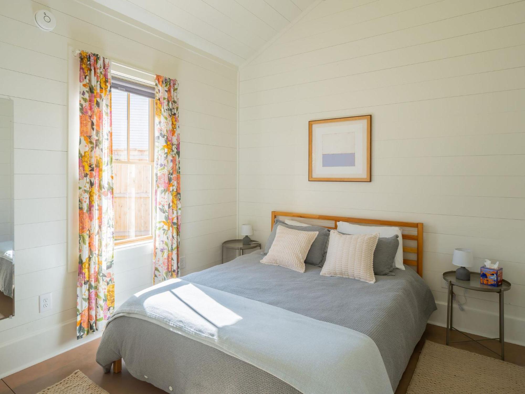 Queen City Bungalow & Cottages เบอร์ลิงตัน ภายนอก รูปภาพ